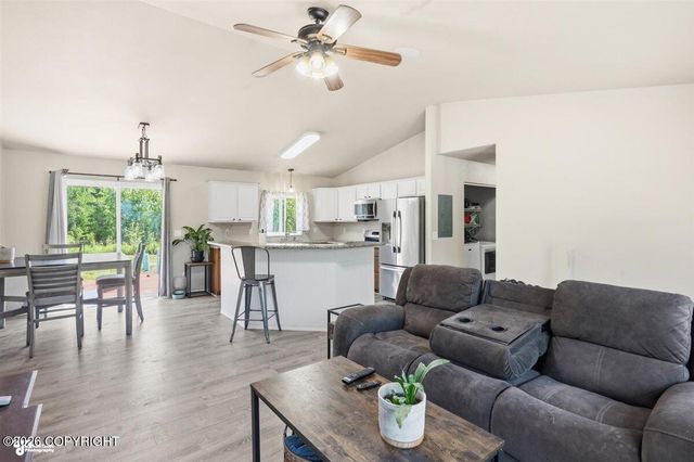 4001 S Meadow Drive, Wasilla, AK 99623