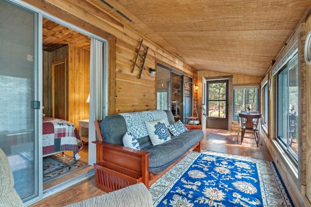 466 IRONMINE LN, Hedgesville, WV 25427