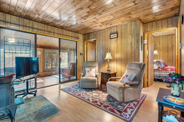 466 IRONMINE LN, Hedgesville, WV 25427