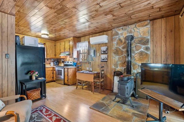 466 IRONMINE LN, Hedgesville, WV 25427