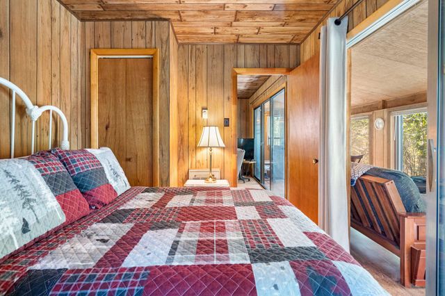 466 IRONMINE LN, Hedgesville, WV 25427