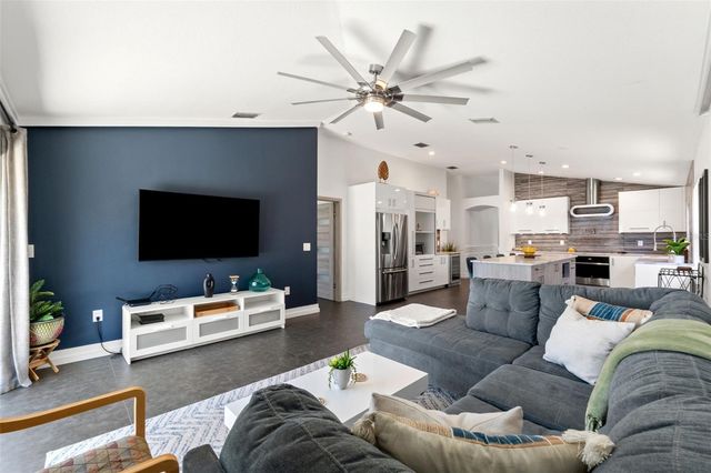 24405 SUMMER WIND COURT, Lutz, FL 33559