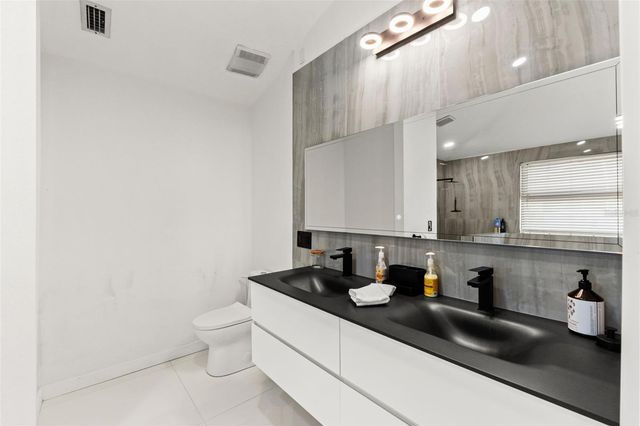 24405 SUMMER WIND COURT, Lutz, FL 33559