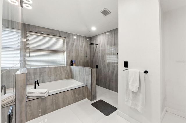 24405 SUMMER WIND COURT, Lutz, FL 33559