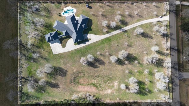 4726 Gainsborough Drive, Brookshire, TX 77423