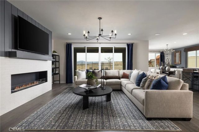 13925 Saddle Drive, Palmdale, CA 93551