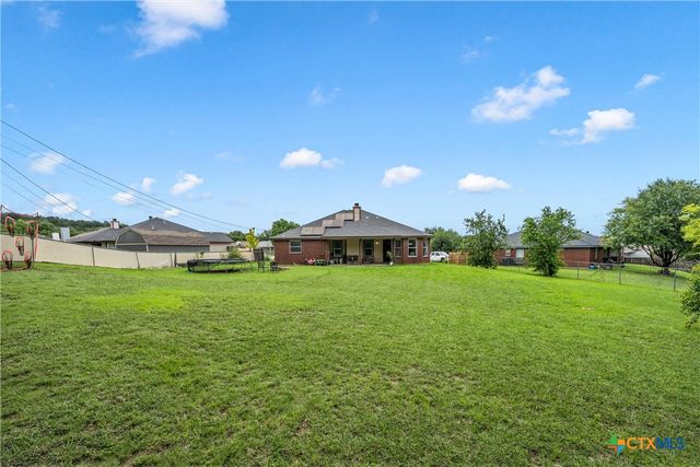 209 W Blancas Drive, Copperas Cove, TX 76522