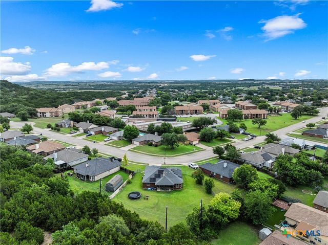 209 W Blancas Drive, Copperas Cove, TX 76522
