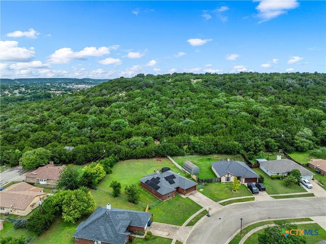209 W Blancas Drive, Copperas Cove, TX 76522