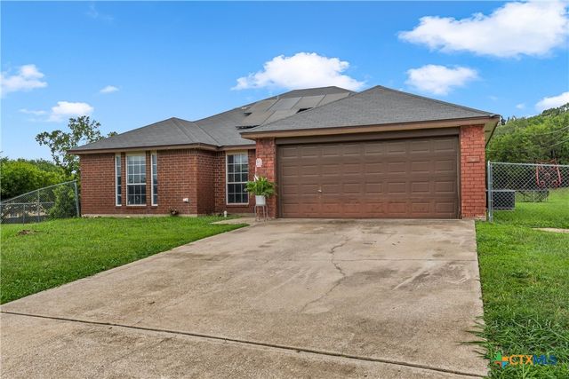 209 W Blancas Drive, Copperas Cove, TX 76522