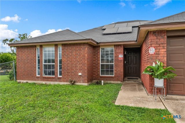 209 W Blancas Drive, Copperas Cove, TX 76522