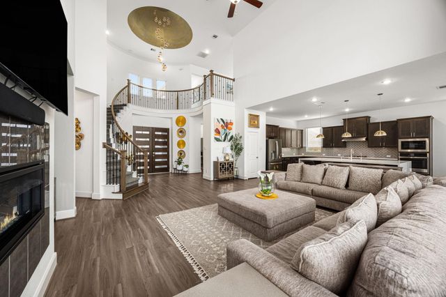 13807 Dorado Pointe Drive, Cypress, TX 77433
