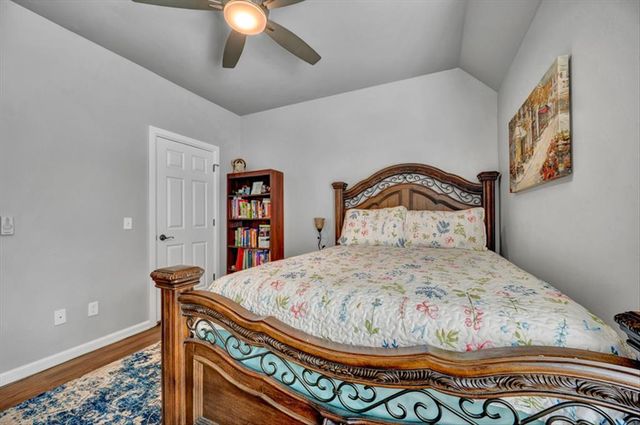 300 Bray Lane, Yukon, OK 73099