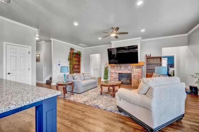 300 Bray Lane, Yukon, OK 73099