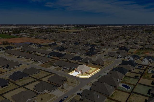 300 Bray Lane, Yukon, OK 73099