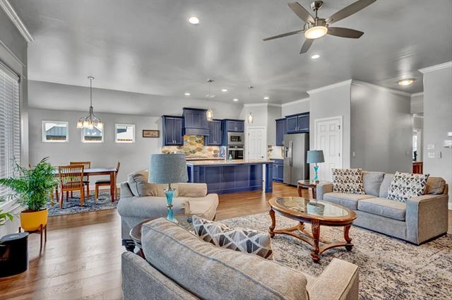 300 Bray Lane, Yukon, OK 73099