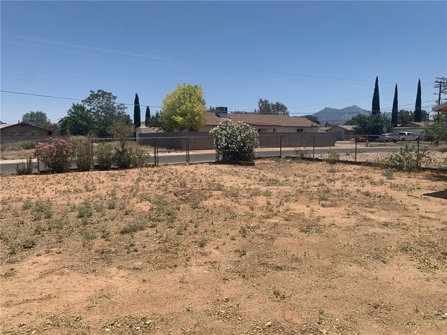 2444 Wallapai Avenue, Kingman, AZ 86401