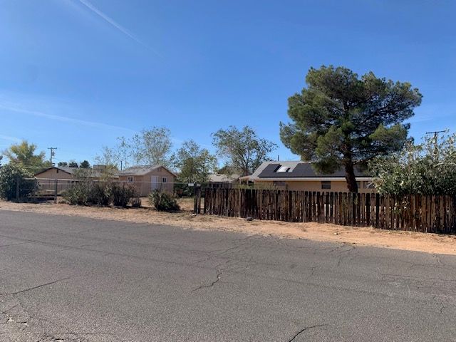 2444 Wallapai Avenue, Kingman, AZ 86401