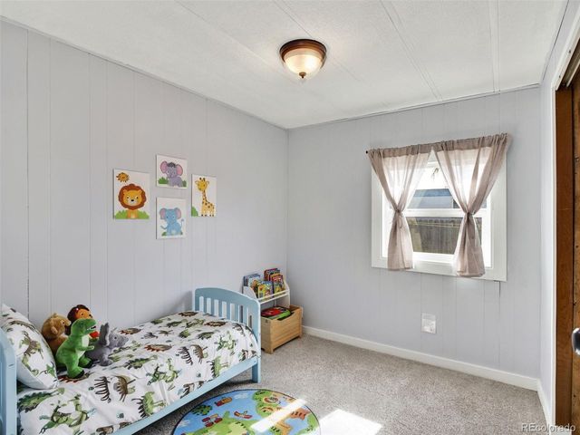 231 Dahlia St, Bennett, CO 80102