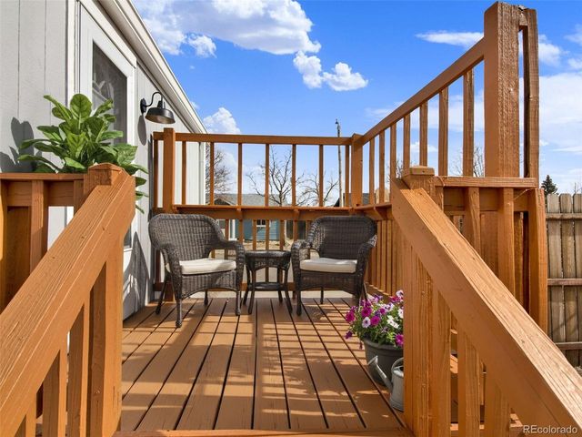 231 Dahlia St, Bennett, CO 80102