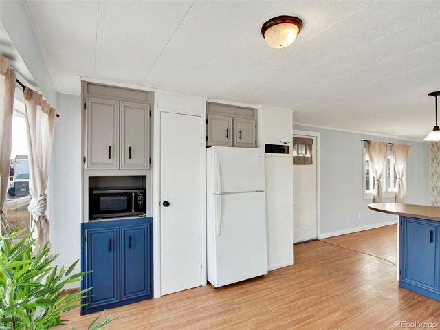 231 Dahlia St, Bennett, CO 80102