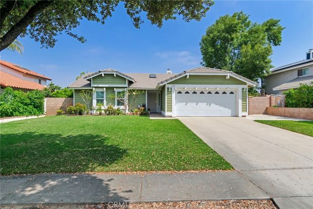 29 Hubbard Court, Redlands, CA 92374