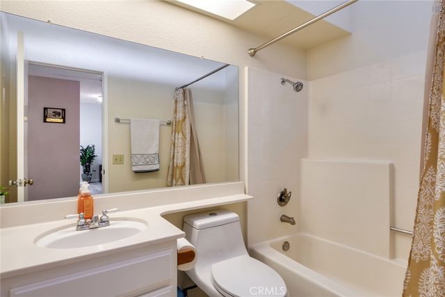 29 Hubbard Court, Redlands, CA 92374
