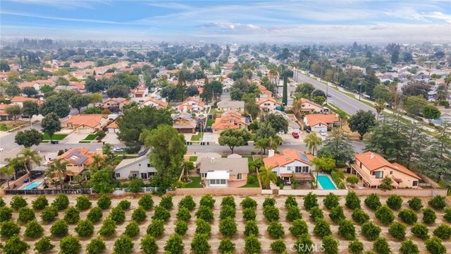 29 Hubbard Court, Redlands, CA 92374