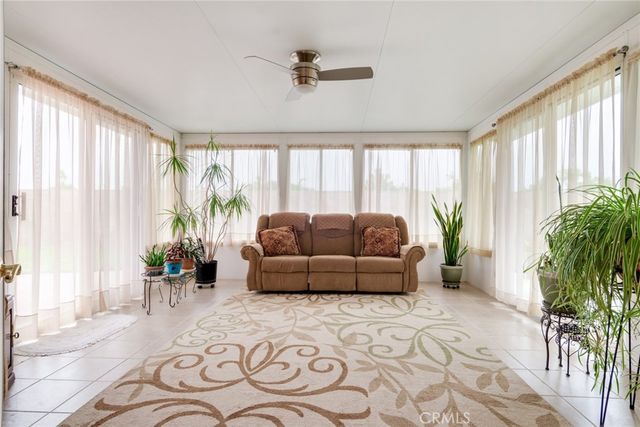 29 Hubbard Court, Redlands, CA 92374