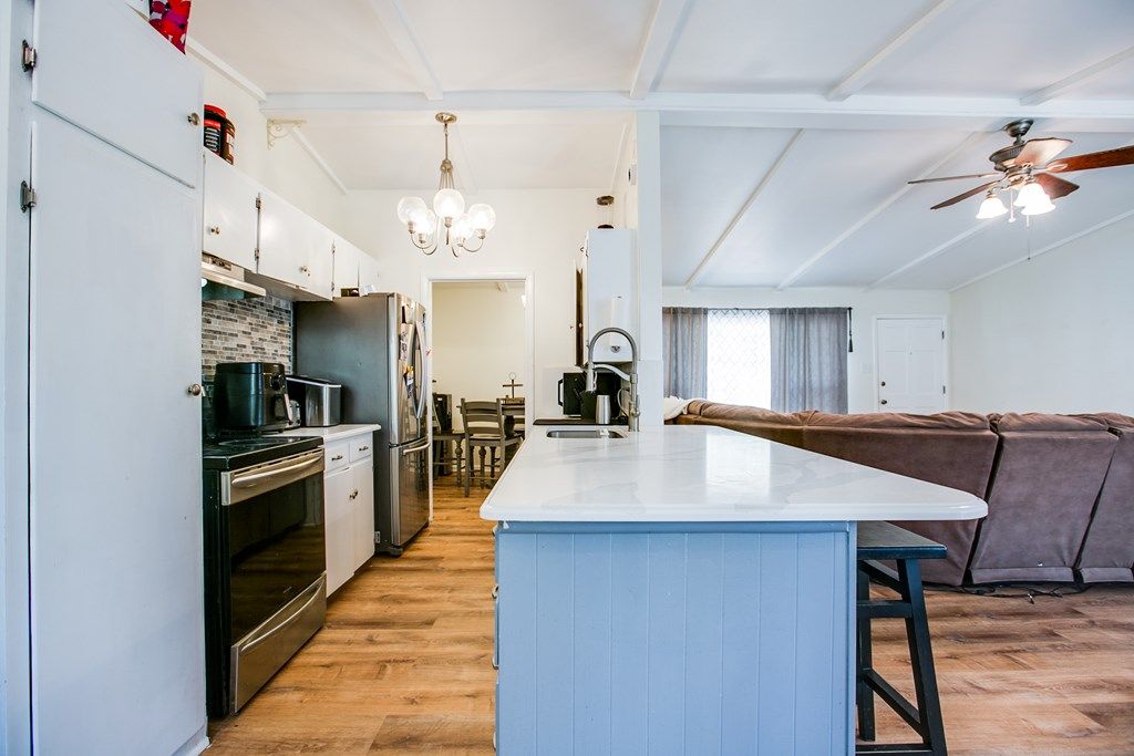 Image 7 of property listing at 2709 Rice Ave, San Angelo, TX 76904