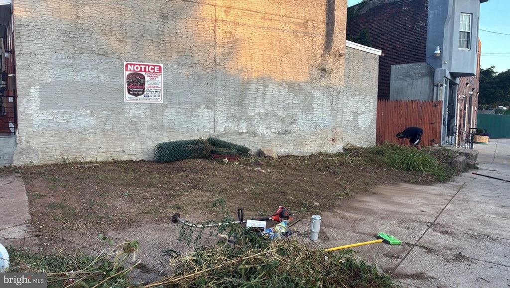 820 W SCHILLER ST, Philadelphia, PA 19140