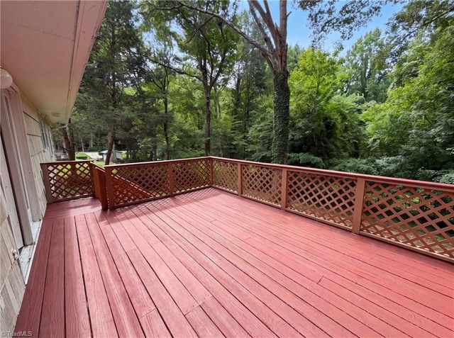 5148 Clearview Drive, Winston-salem, NC 27104