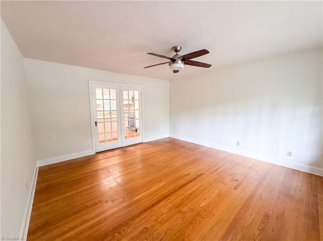 5148 Clearview Drive, Winston-salem, NC 27104