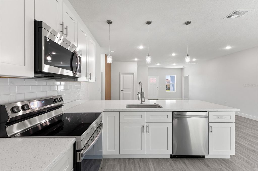 Image 15 of property listing at 3571 SW 129TH STREET, Ocala, FL 34473