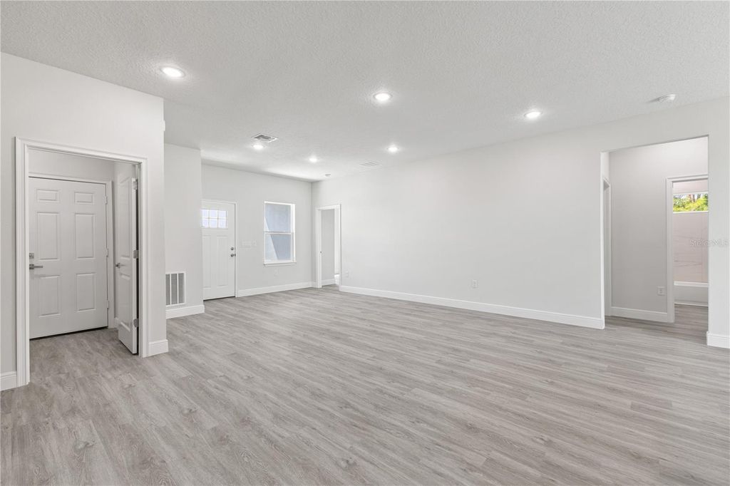 Image 16 of property listing at 3571 SW 129TH STREET, Ocala, FL 34473