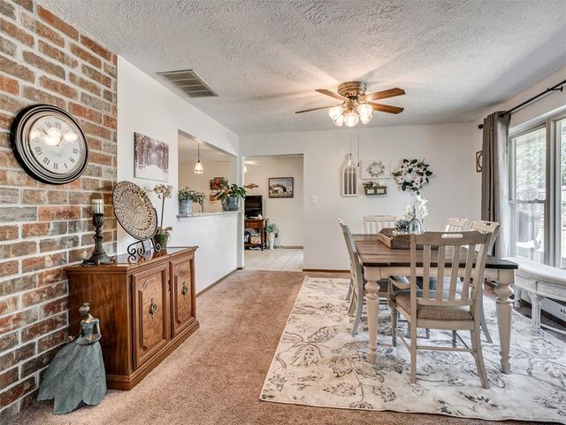 225 SE 27th Street, Moore, OK 73160