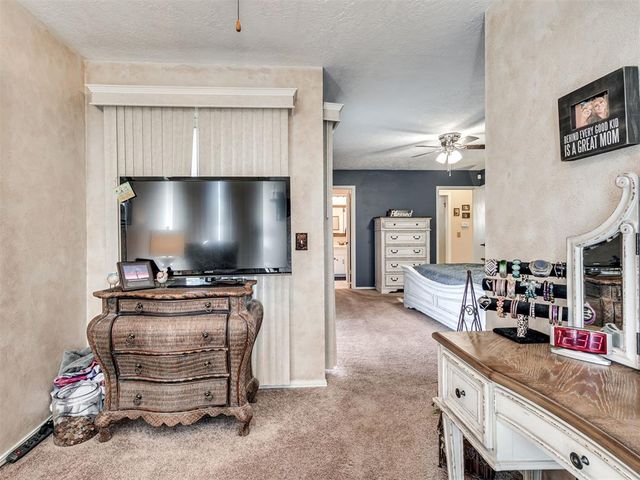 225 SE 27th Street, Moore, OK 73160