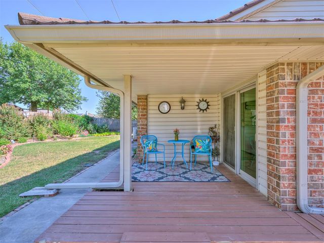 225 SE 27th Street, Moore, OK 73160