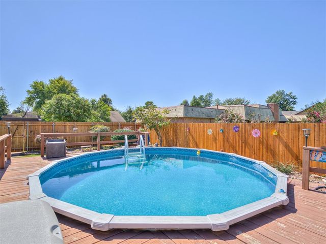 225 SE 27th Street, Moore, OK 73160