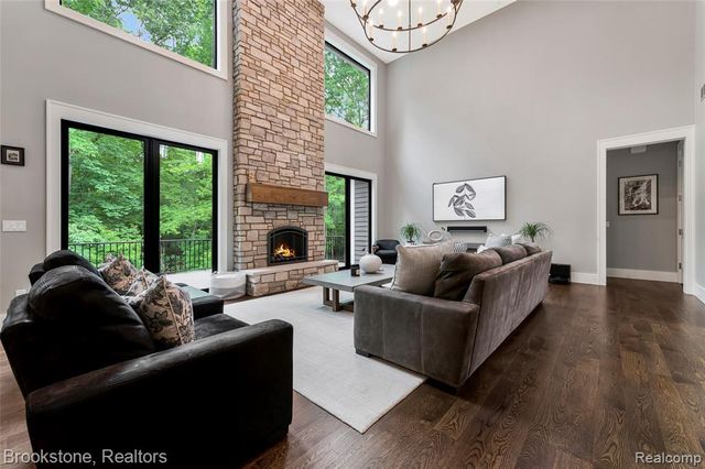 8130 Rosebud Lane, Clarkston, MI 48348