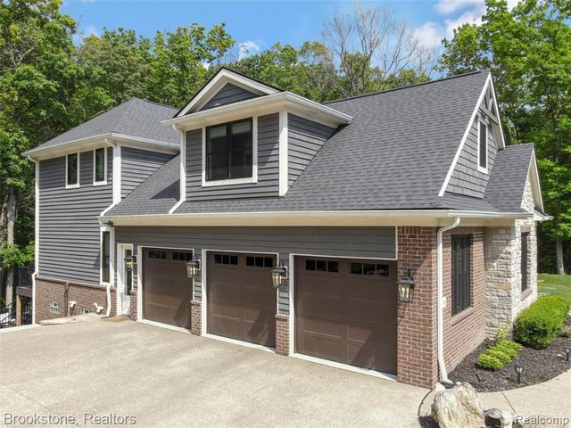 8130 Rosebud Lane, Clarkston, MI 48348