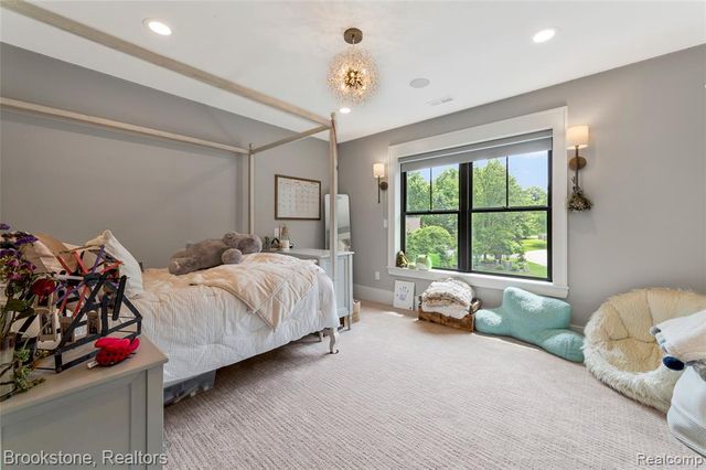 8130 Rosebud Lane, Clarkston, MI 48348