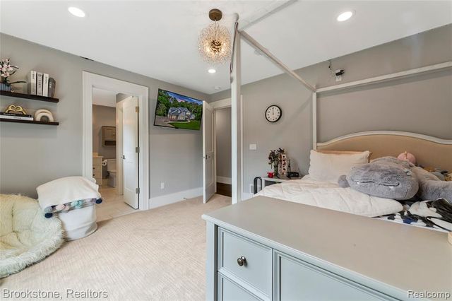 8130 Rosebud Lane, Clarkston, MI 48348