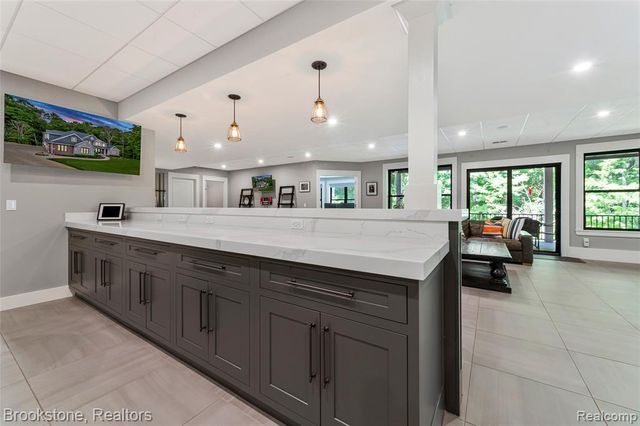 8130 Rosebud Lane, Clarkston, MI 48348