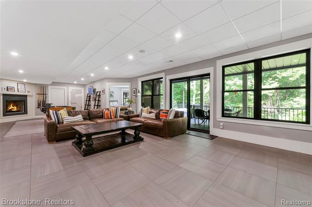8130 Rosebud Lane, Clarkston, MI 48348