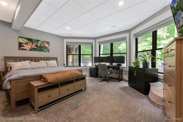 8130 Rosebud Lane, Clarkston, MI 48348