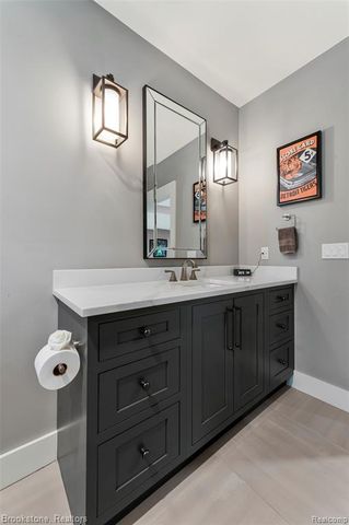 8130 Rosebud Lane, Clarkston, MI 48348
