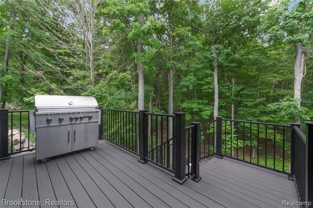 8130 Rosebud Lane, Clarkston, MI 48348