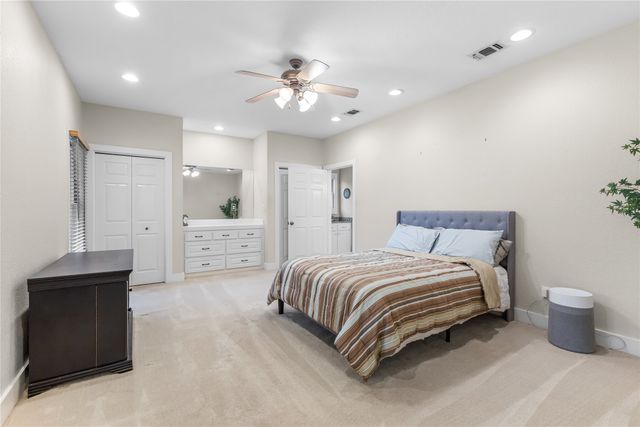 104 Private Road 4757, Rhome, TX 76078
