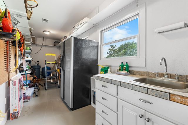 104 Private Road 4757, Rhome, TX 76078
